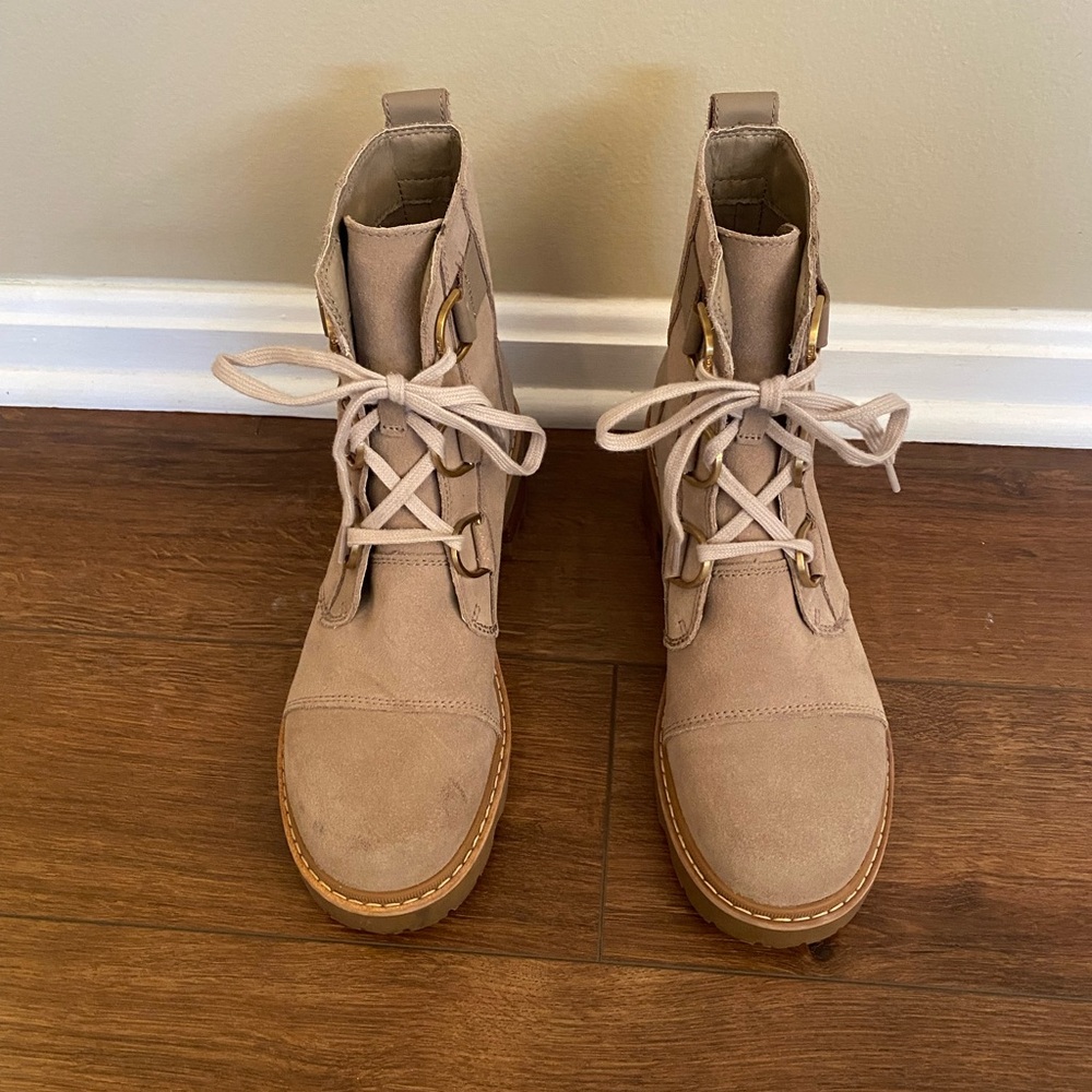 Sorel Women's Lace-Up Suede Boots in Light Taupe - Picture 3 of 6
